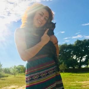 Meet your Posher, Gloria